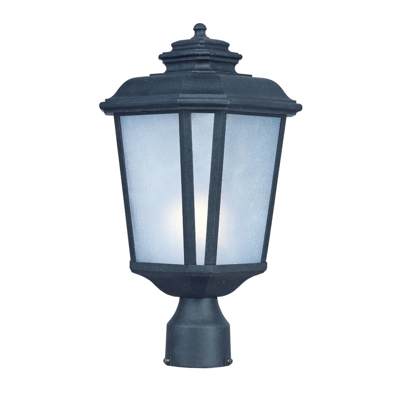 Radcliffe One Light Outdoor Pole/Post Lantern in Black Oxide