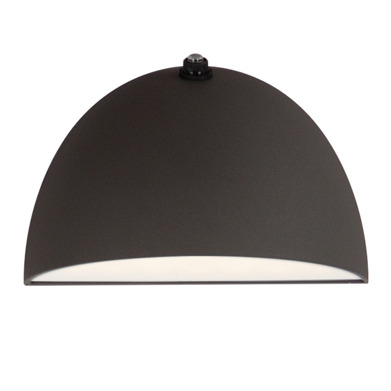 Pathfinder LED Outdoor Wall Sconce in Bronze